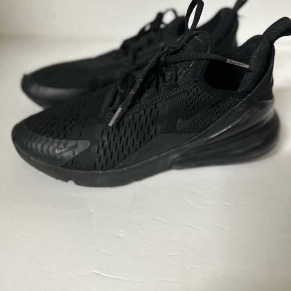 Nike Air Max 270 Triple Black Sneakers Men’s Size 8.5 - Picture 3 of 5